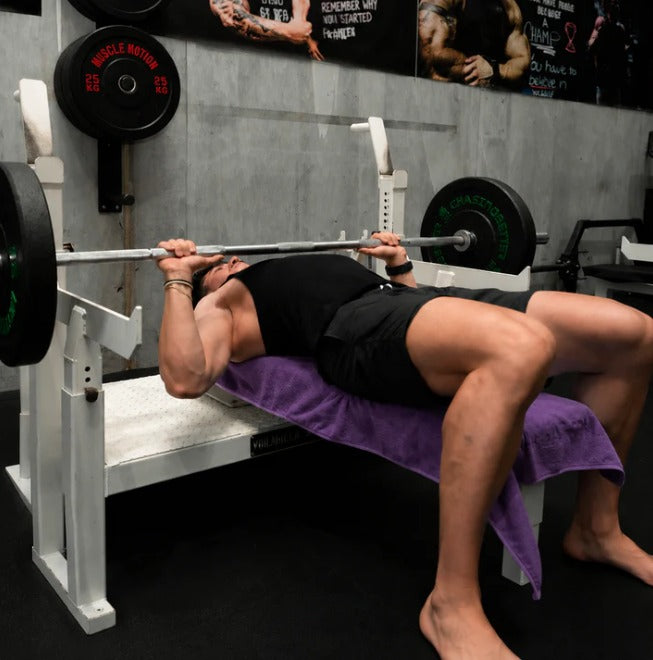 900 GSM Sweat Absorbing Full Length LOCKFIT GYM TOWEL with ZIP Pockets
